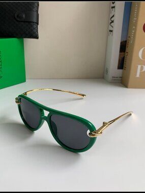 Bottega Veneta Green Aviator Black Lens Sunnies